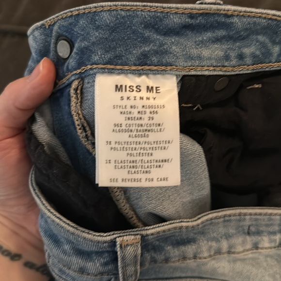Miss Me Skinny Jeans - Picture 6 of 7